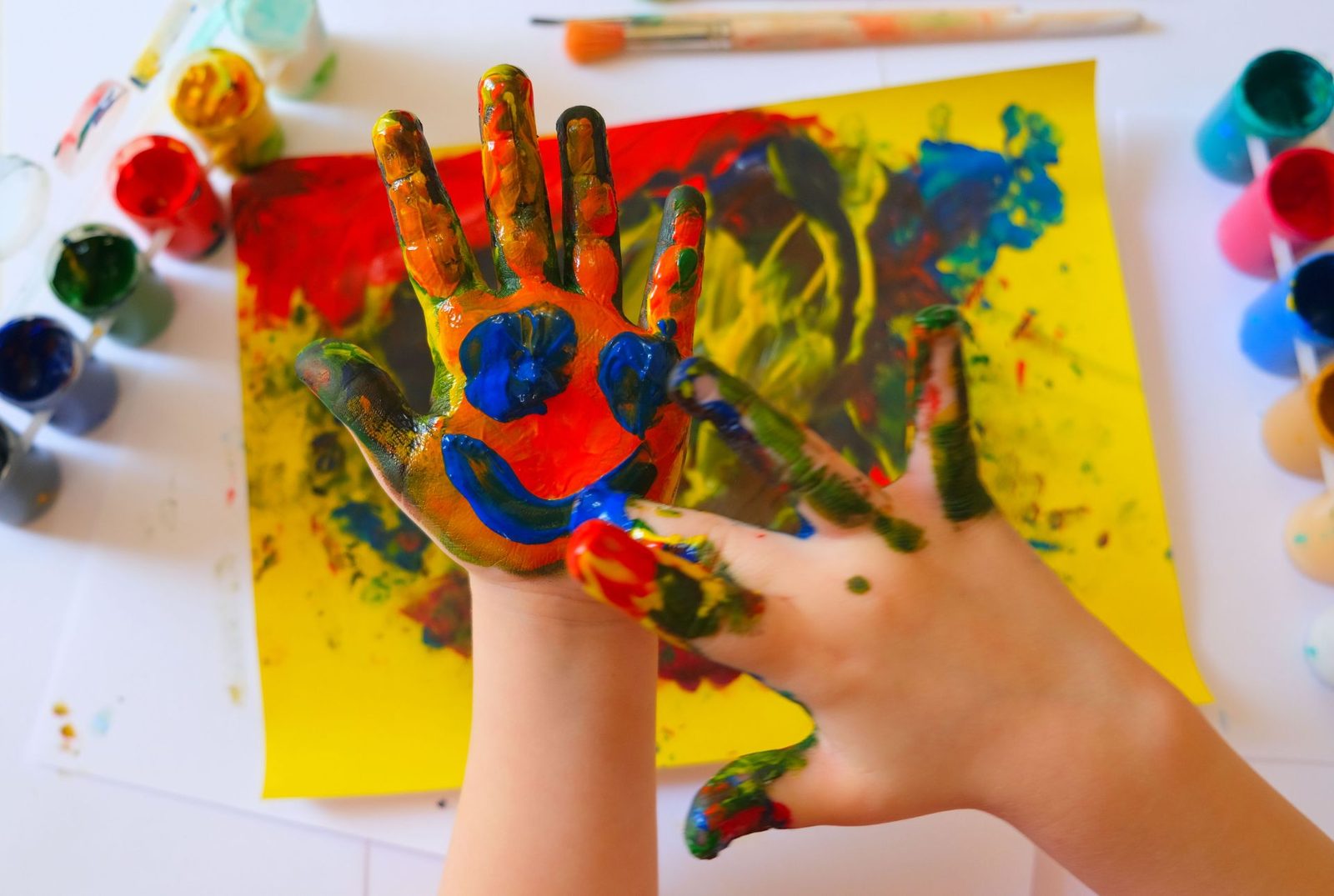 "Expressive Art Strategies for Enhancing Youth Mental Health: A Creative Approach to Managing Rumination"